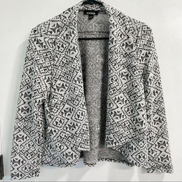 Women’s B Design Cardigan - Picture 1 of 3